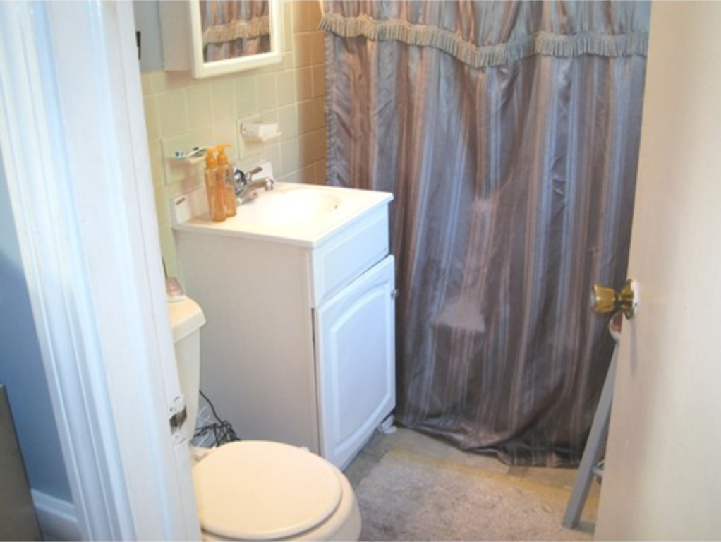 Studio bed, 1 bath apartment for rent at 14 Bryon Unit 1, West Roxbury — photo 5 of 6