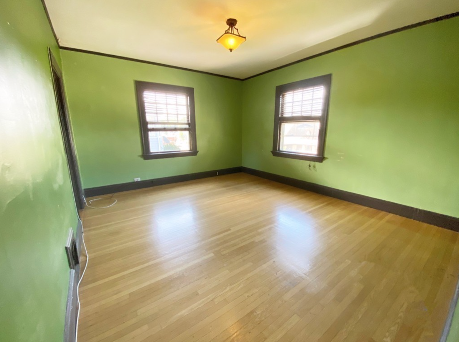 2.5 bed, 1 bath apartment for rent at 81 Corey St Unit 2, West Roxbury — photo 2 of 11