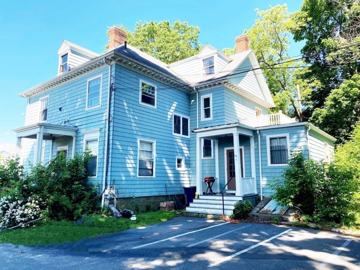 2.5 bed, 1 bath apartment for rent at 81 Corey St Unit 2, West Roxbury — photo 11 of 11