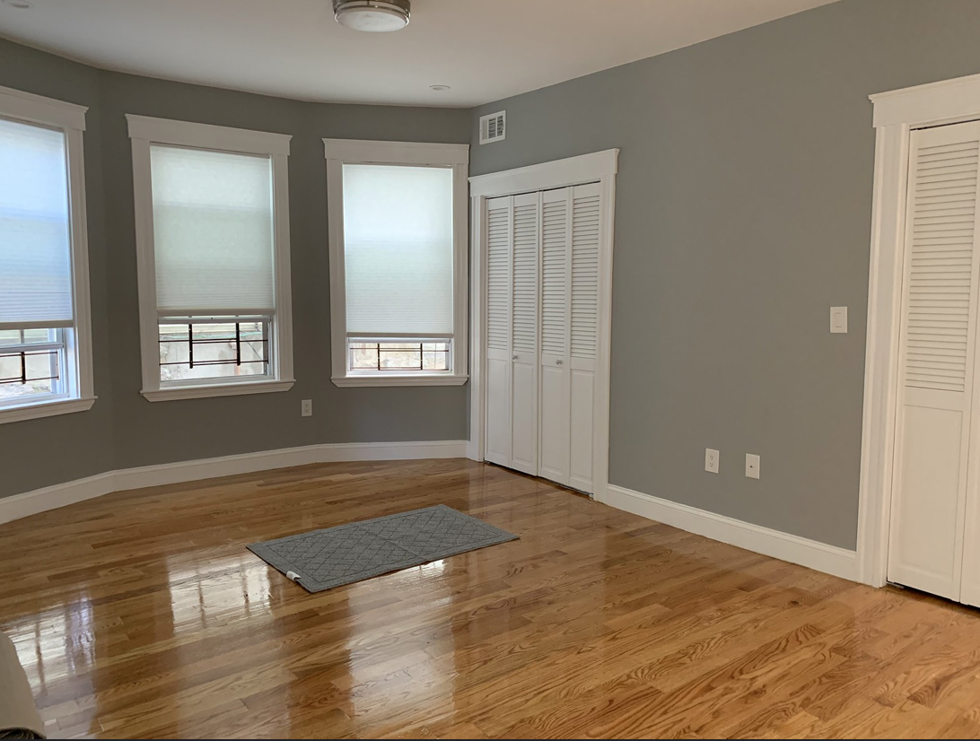 5 bed, 2 bath apartment for rent at 147 Hillside St Unit 2, Mission Hill — photo 9 of 22