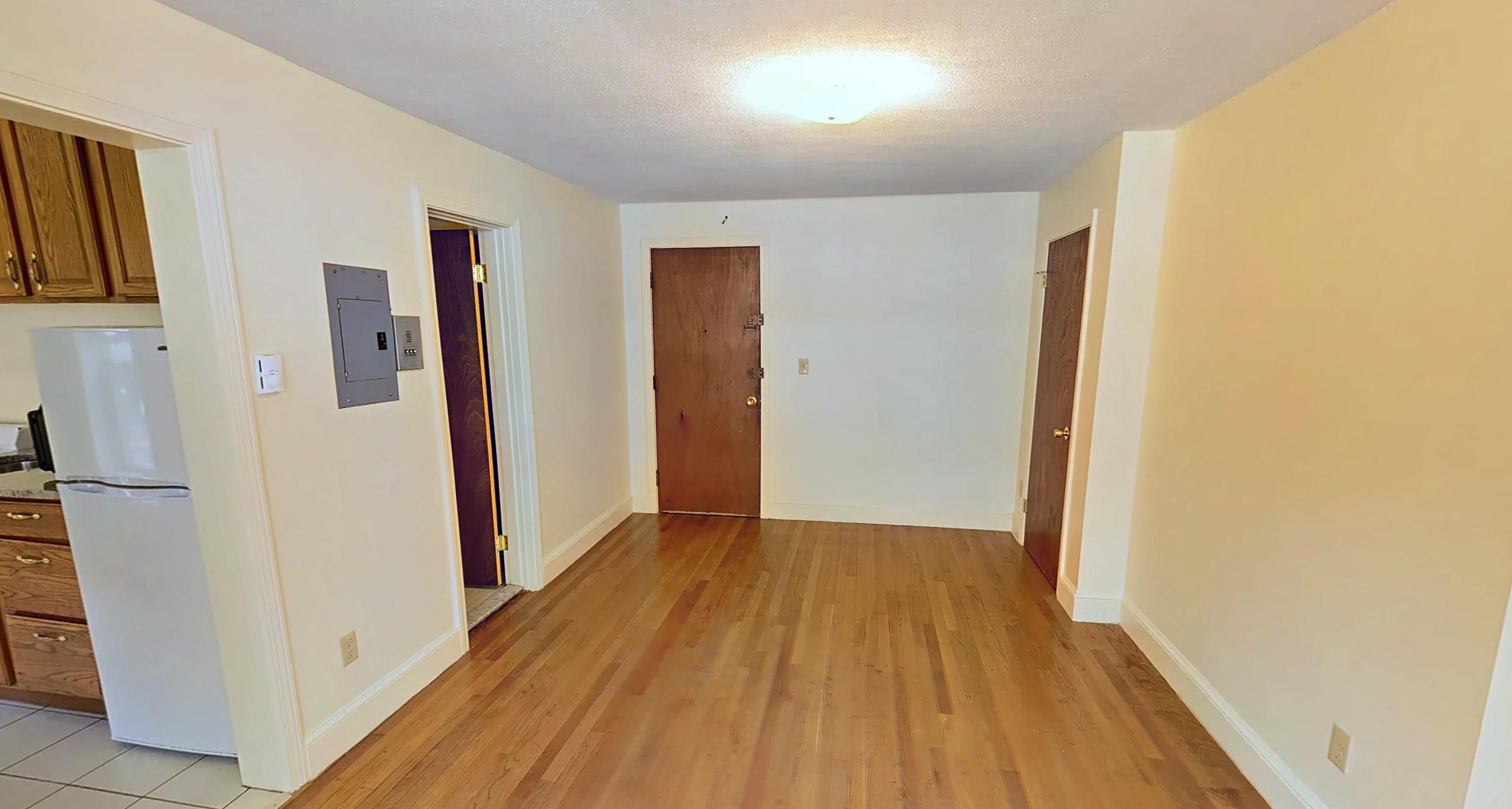 Studio bed, 1 bath apartment for rent at 32 Westland Ave Unit 14, Fenway