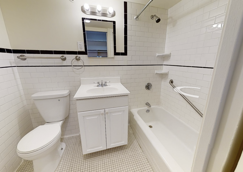 Studio bed, 1 bath apartment for rent at 101 Monmouth St Unit 907, Coolidge Corner — photo 4 of 12