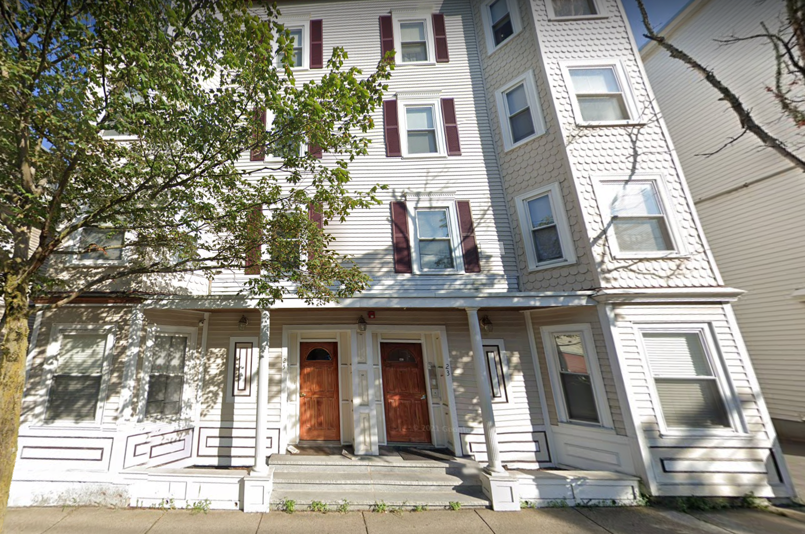 3 bed, 2 bath apartment for rent at 23 Aspinwall Ave Unit 2, Coolidge Corner — photo 11 of 12