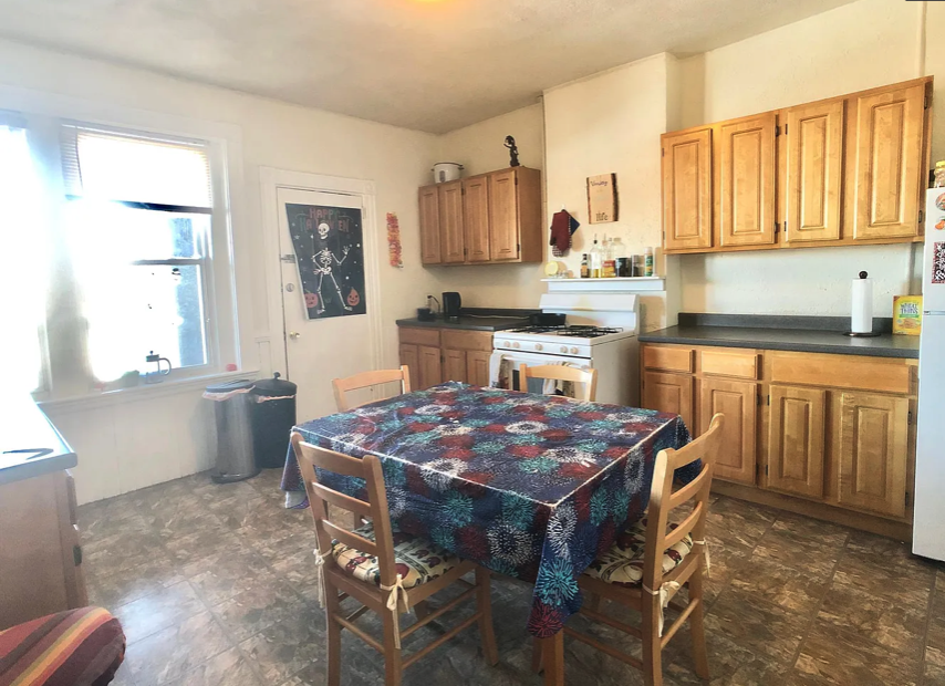 4 bed, 1 bath apartment for rent at 96 Calumet St Unit 3, Mission Hill — photo 3 of 7