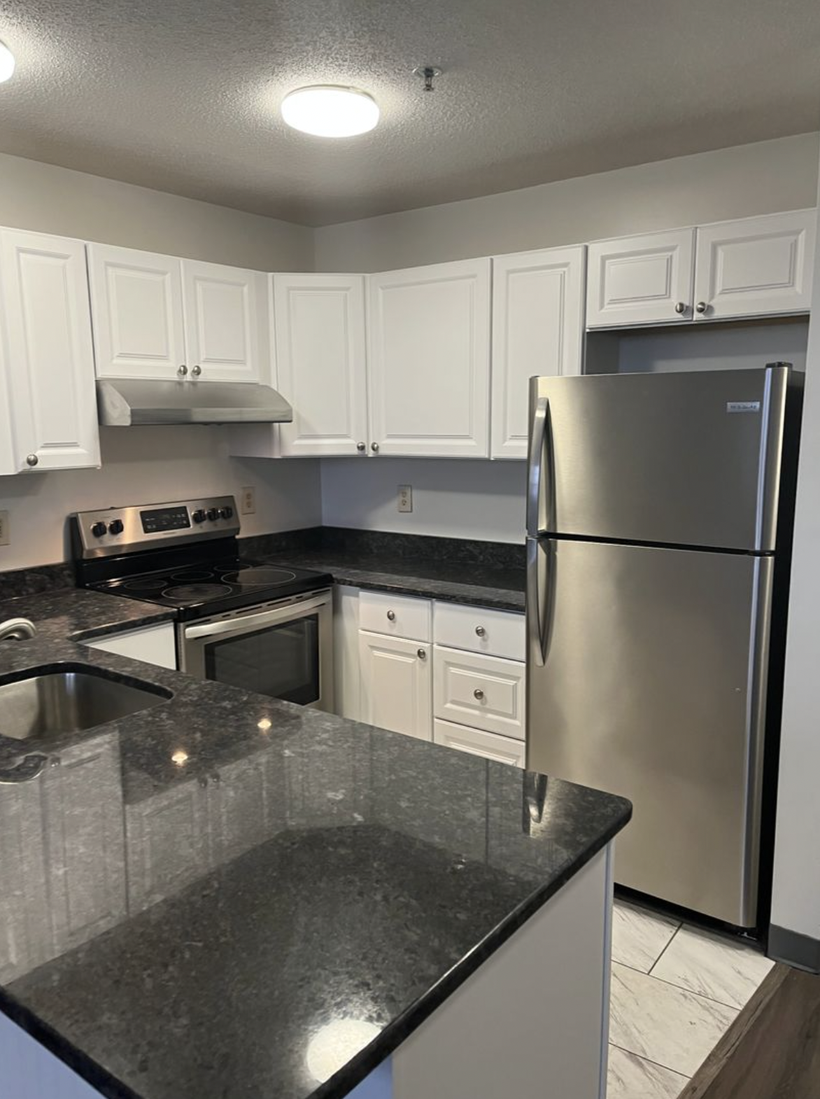 1 bed, 1 bath apartment for rent at 100 Washington St Unit 55, Salem — photo 3 of 10