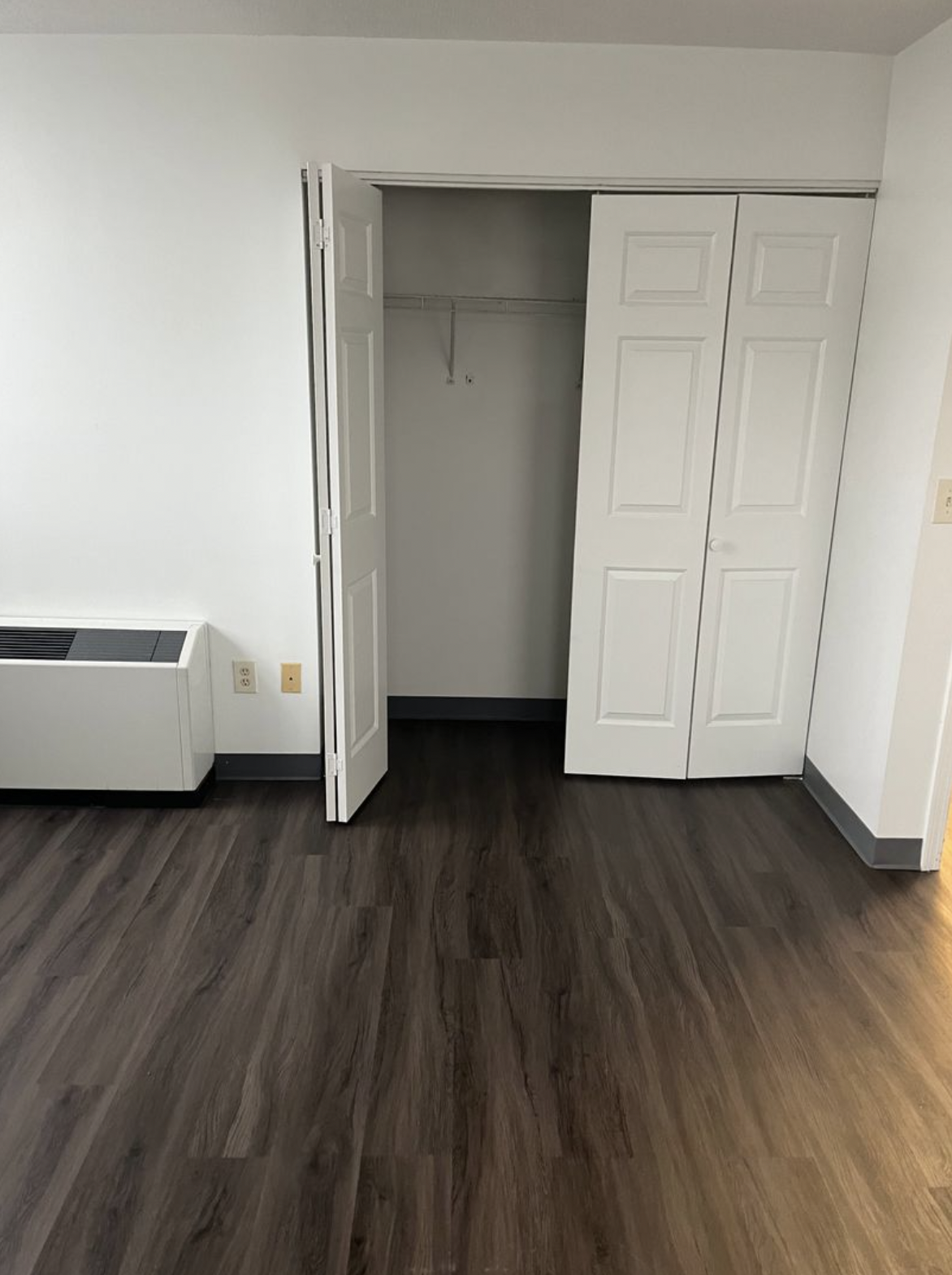 1 bed, 1 bath apartment for rent at 100 Washington St Unit 55, Salem — photo 8 of 10