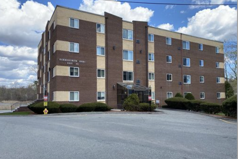 2 bed, 1 bath apartment for rent at 24 Hamilton St Unit 1, Saugus — photo 12 of 12