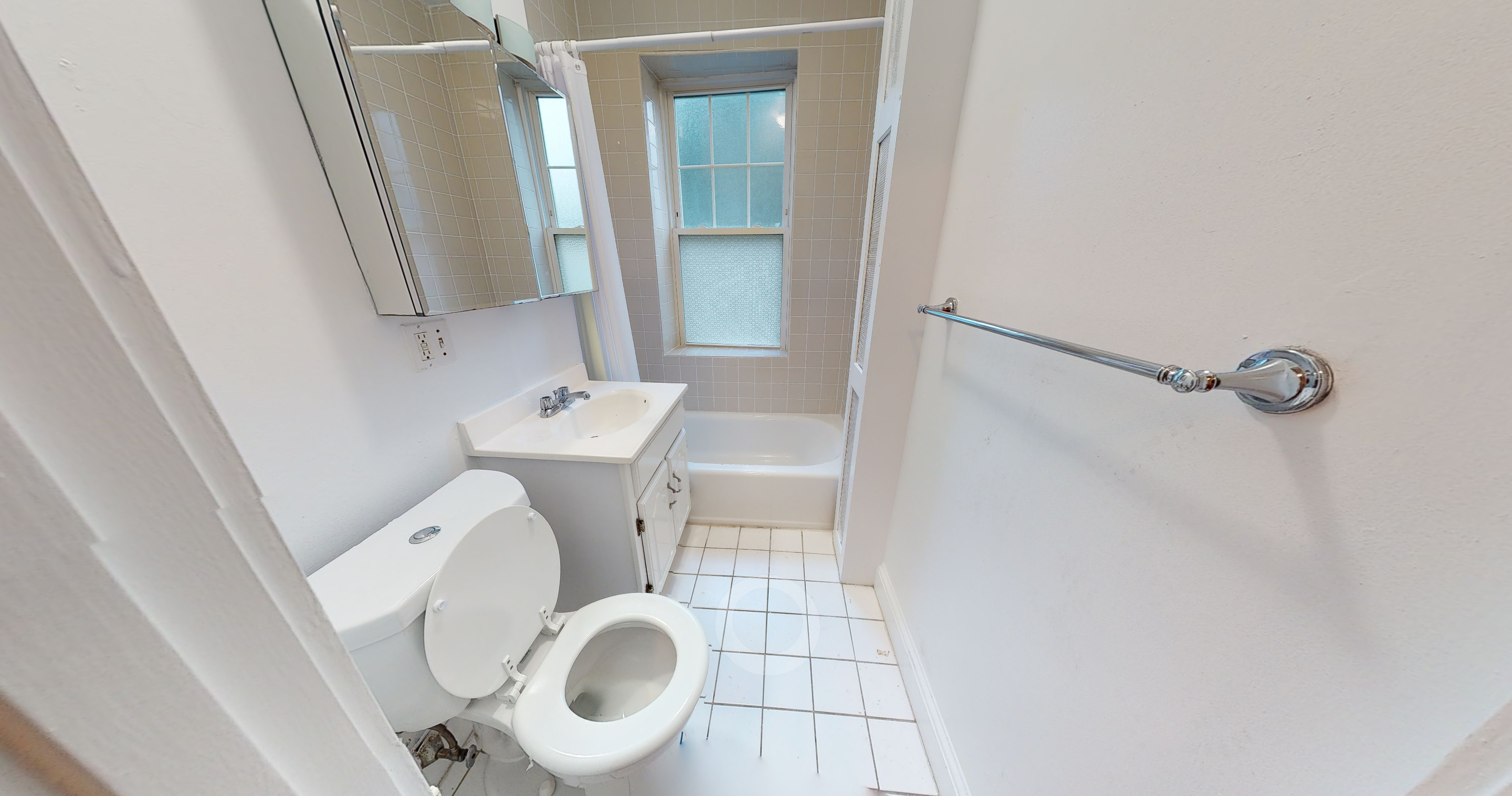 1 bed, 1 bath apartment for rent at 116 Kilsyth Rd Unit 2, Brighton — photo 2 of 8