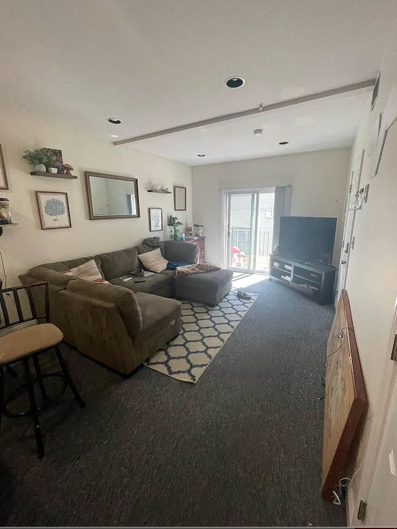 2 bed, 1 bath apartment for rent at 550 3rd St Unit 3, South Boston — photo 1 of 13