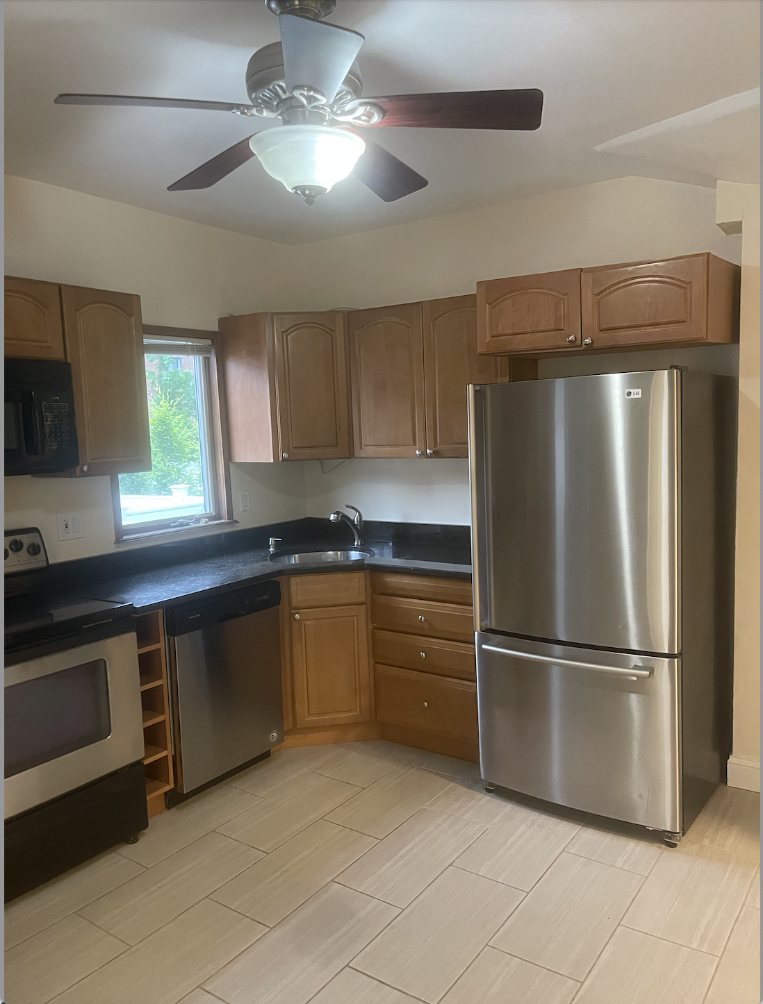 5 bed, 3 bath apartment for rent at 22 Winslow Rd Unit 1, Coolidge Corner