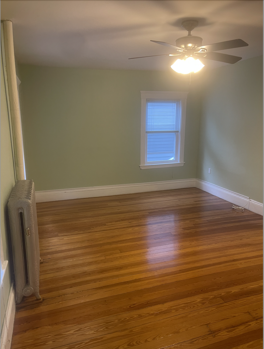 5 bed, 3 bath apartment for rent at 22 Winslow Rd Unit 1, Coolidge Corner — photo 9 of 13