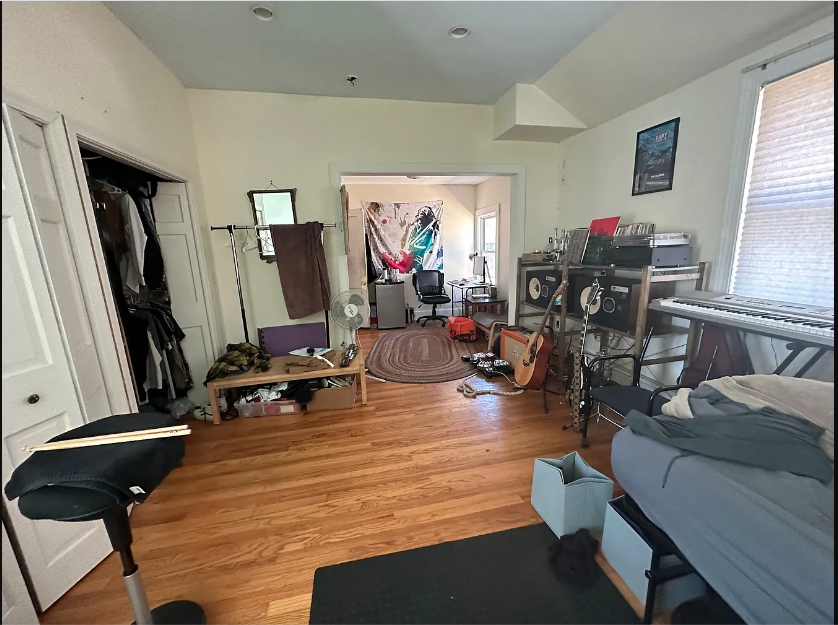 5 bed, 2 bath apartment for rent at 31 Upcrest Rd Unit 31, Brighton — photo 13 of 16