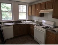 5 bed, 1.5 bath apartment for rent at 92 Algonquin Unit 1, Newton — photo 6 of 8