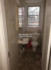 5 bed, 1.5 bath apartment for rent at 92 Algonquin Unit 1, Newton — photo 7 of 8
