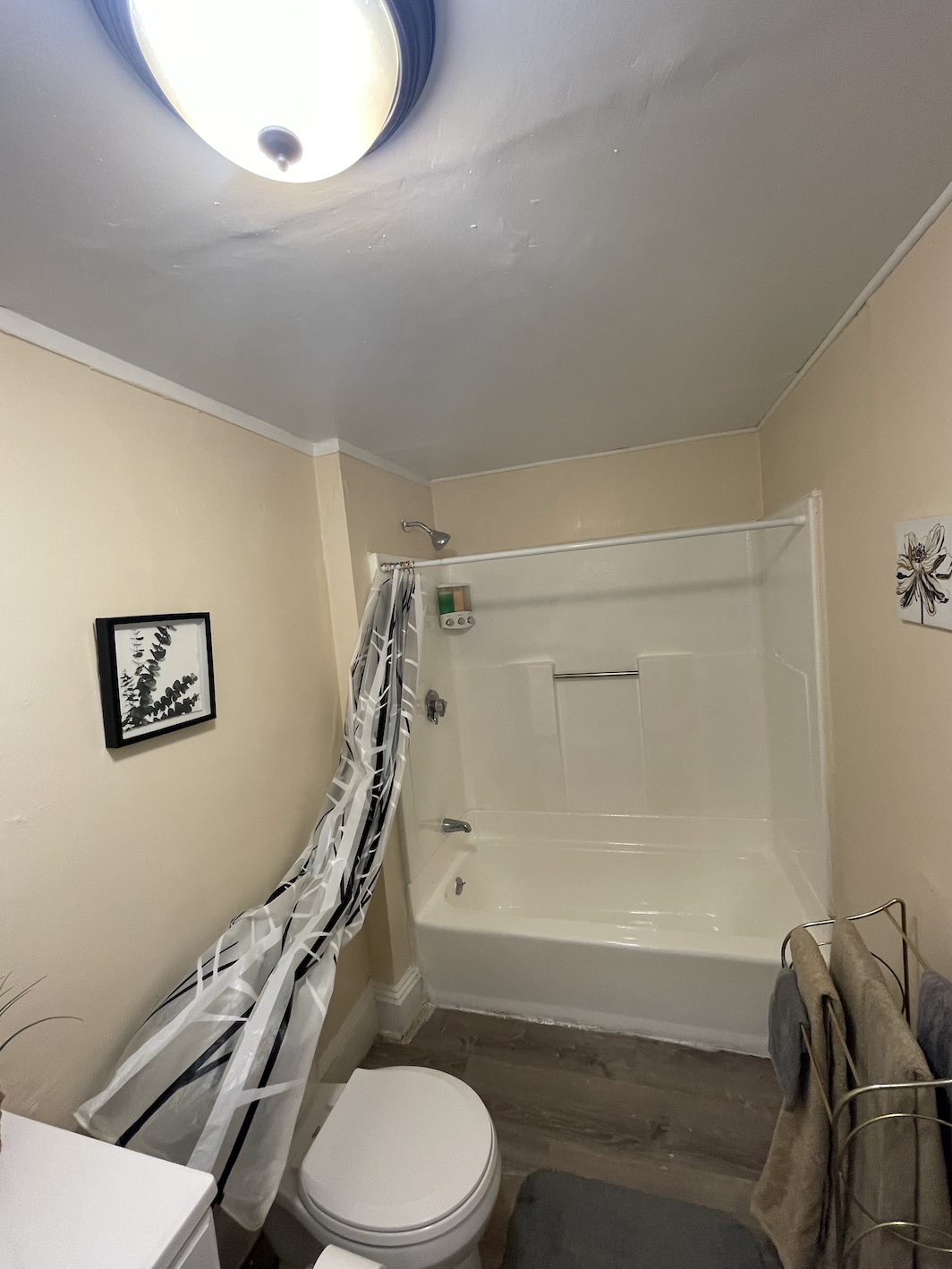 2 bed, 1 bath apartment for rent at 222 Main St Unit 1, Sharon — photo 7 of 7