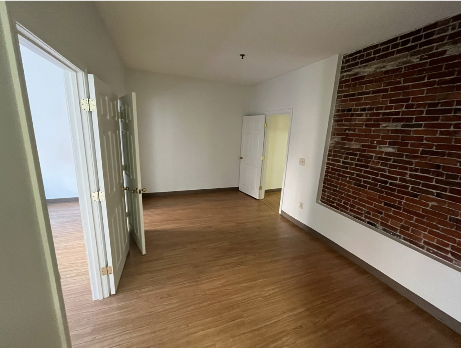 100 Washington St, Salem