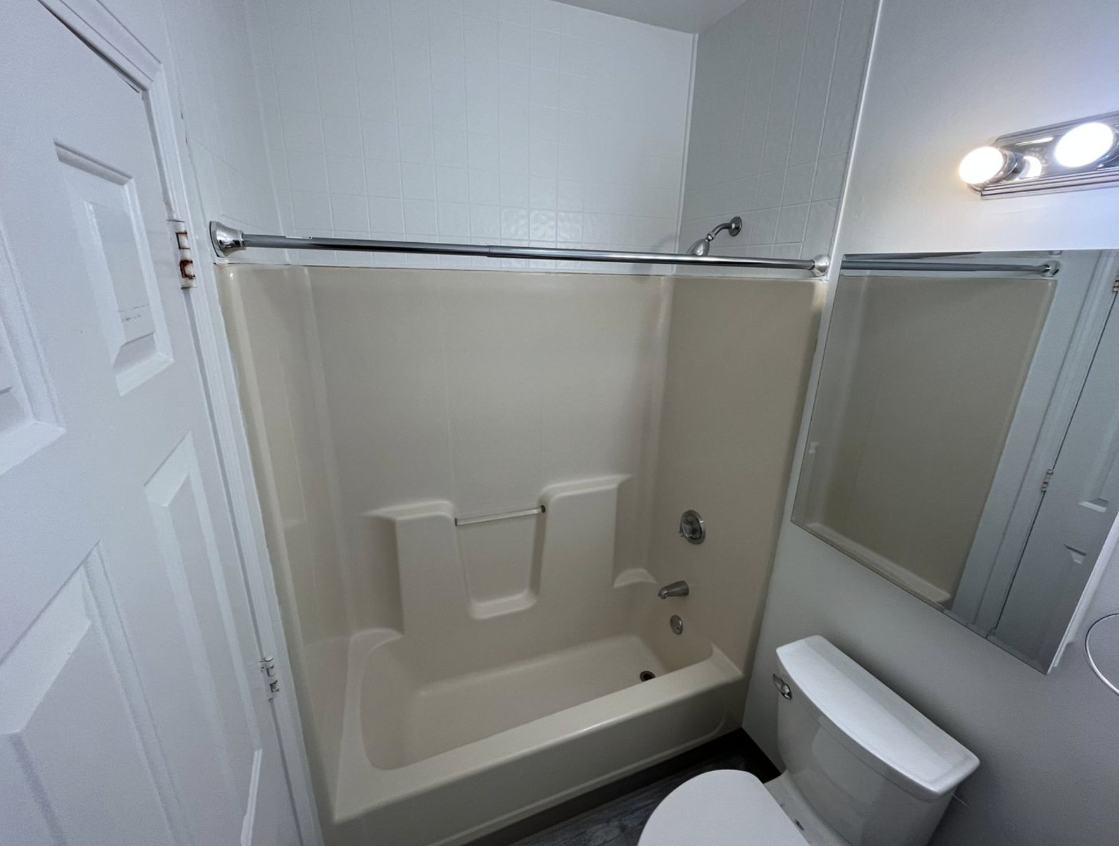 100 Washington St, Salem