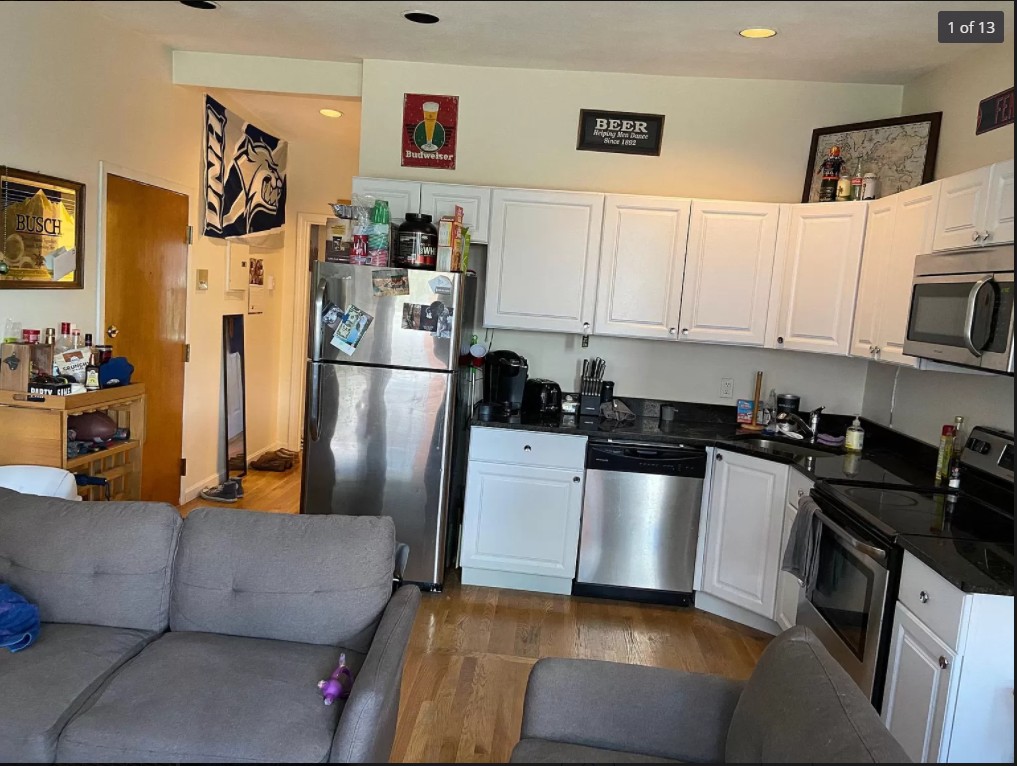 3 bed, 1 bath apartment for rent at 206 H Unit 3, South Boston — photo 8 of 15