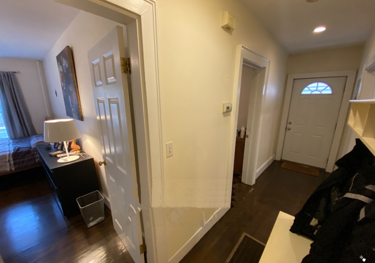 5 bed, 2 bath apartment for rent at 237 Everett St Unit 2, Allston — photo 2 of 9