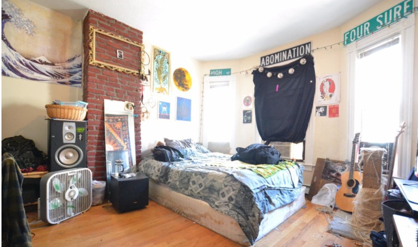 6 bed, 2 bath apartment for rent at 27 Blaine St Unit 1, Allston — photo 3 of 11