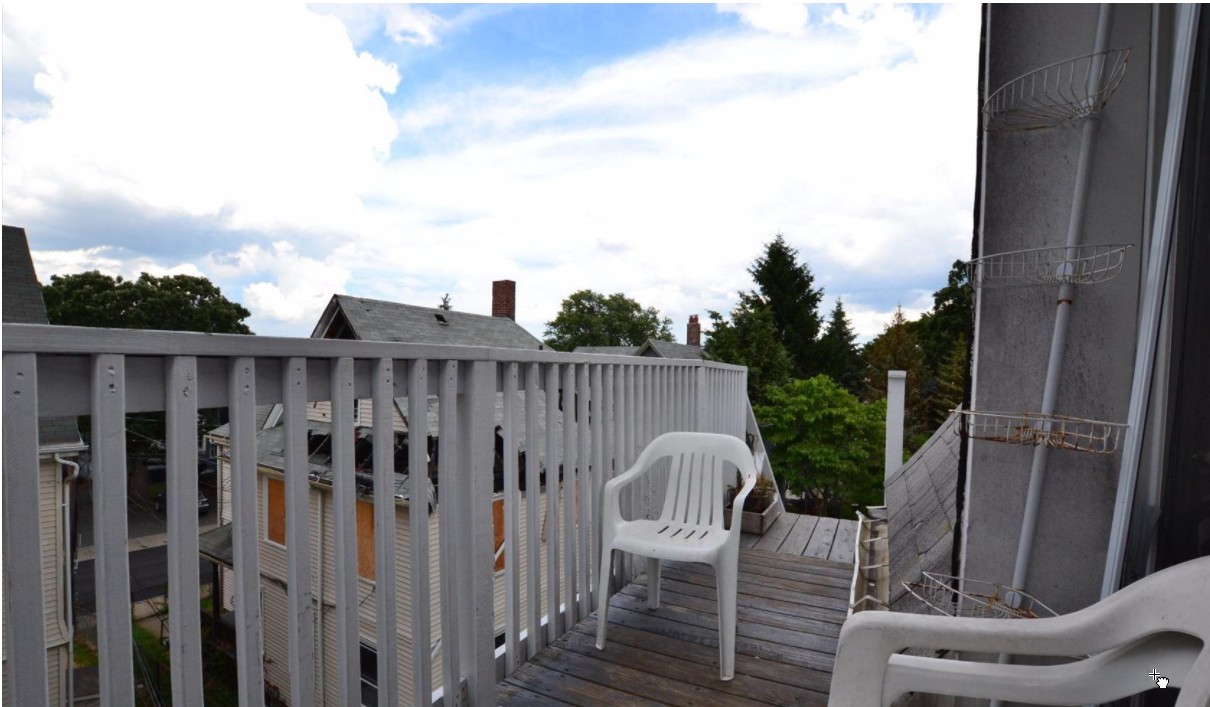 6 bed, 2 bath apartment for rent at 119 Franklin St Unit 2, Allston — photo 2 of 13