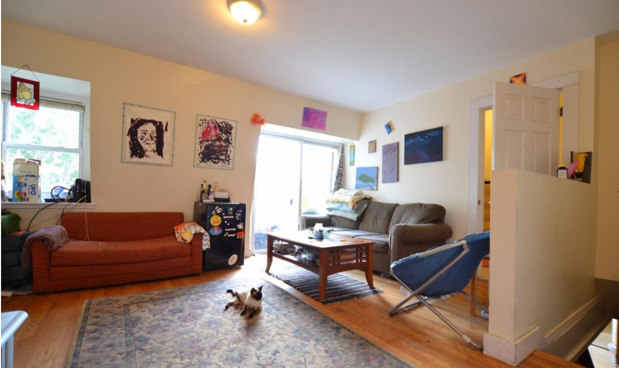 6 bed, 2 bath apartment for rent at 119 Franklin St Unit 2, Allston — photo 7 of 13