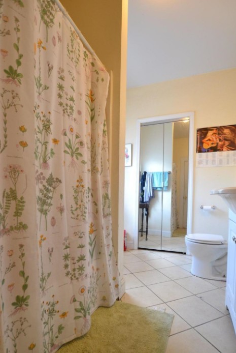 6 bed, 2 bath apartment for rent at 119 Franklin St Unit 2, Allston — photo 12 of 13
