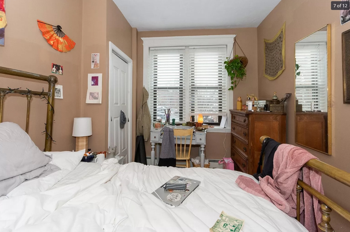 5 bed, 2 bath apartment for rent at 6 Glenville Ave Unit 6, Allston — photo 7 of 11