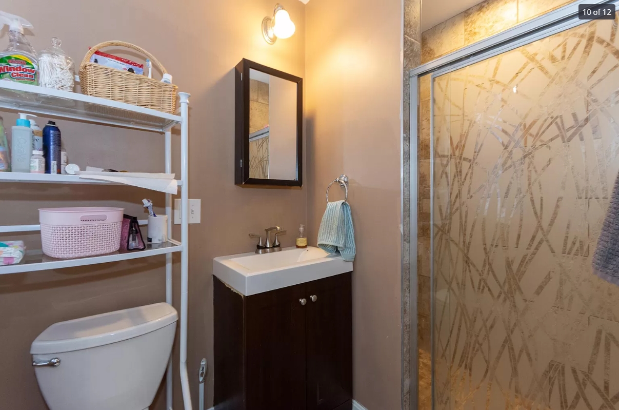 5 bed, 2 bath apartment for rent at 6 Glenville Ave Unit 6, Allston — photo 10 of 11
