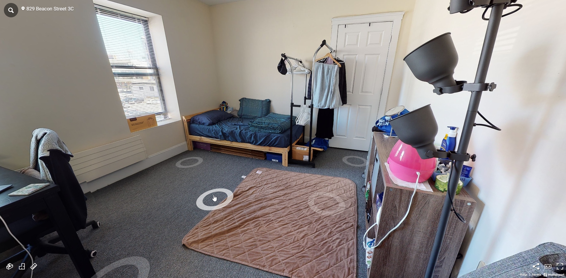 1 split bed, 1 bath apartment for rent at 829 Beacon St Unit 3C, Fenway