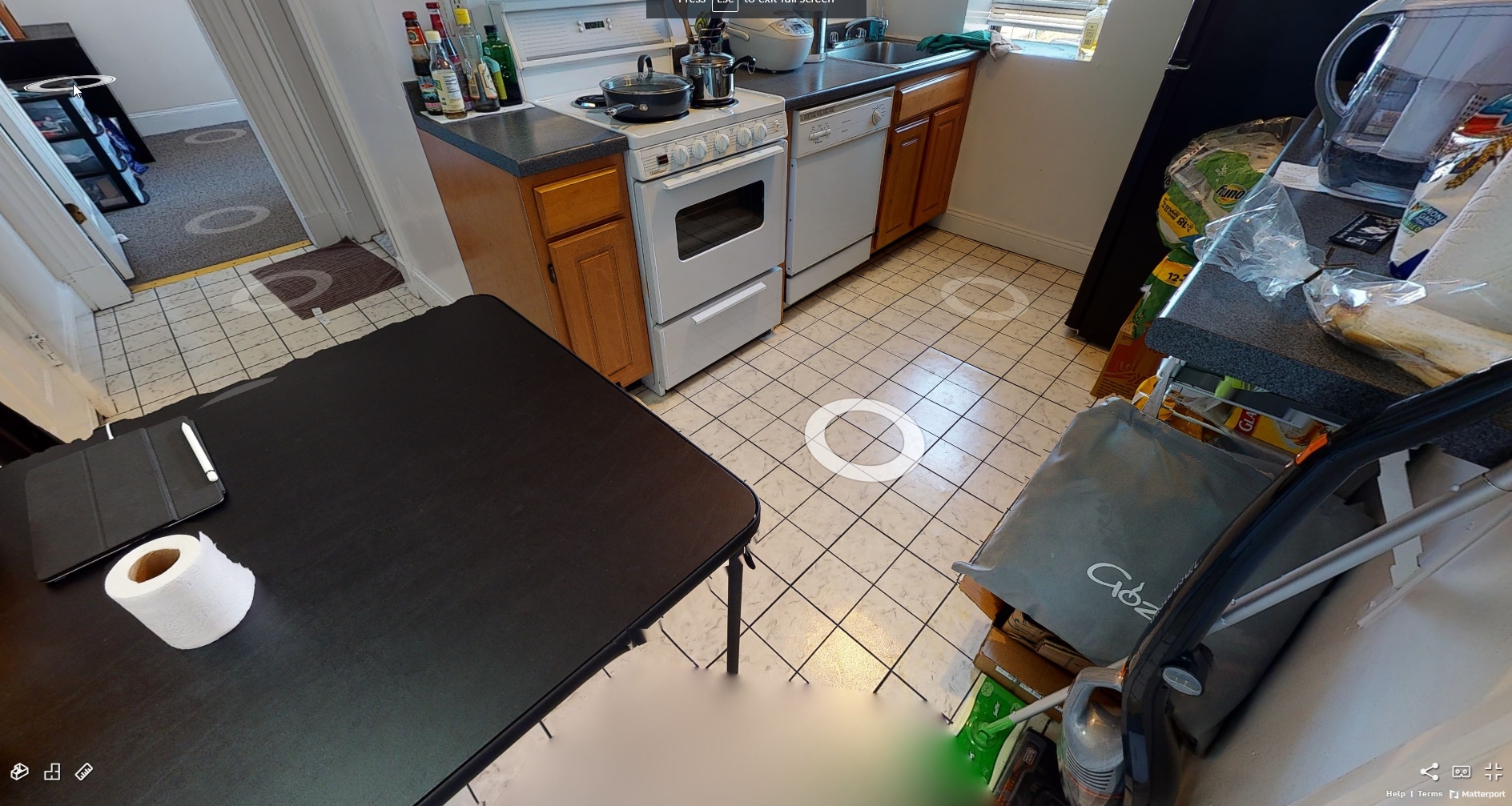 1 split bed, 1 bath apartment for rent at 829 Beacon St Unit 3C, Fenway — photo 3 of 7