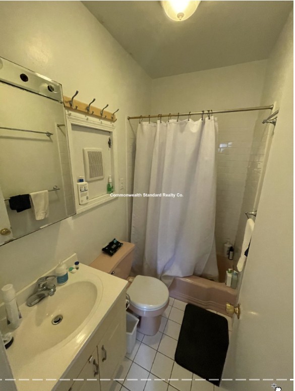 2 bed, 1 bath apartment for rent at 17 Irving St Unit 2, Beacon Hill — photo 4 of 17