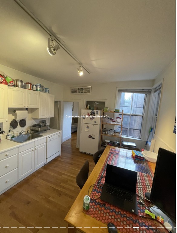 2 bed, 1 bath apartment for rent at 17 Irving St Unit 2, Beacon Hill — photo 8 of 17