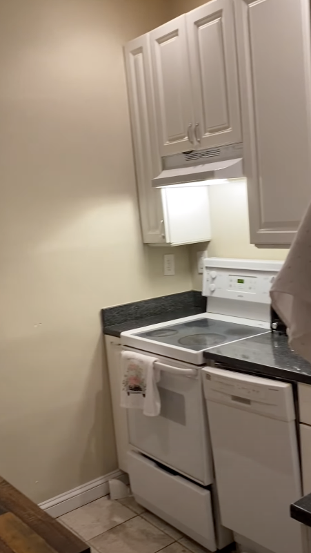 2 split bed, 1 bath apartment for rent at 65 Burbank St Unit 11A, Fenway — photo 9 of 17