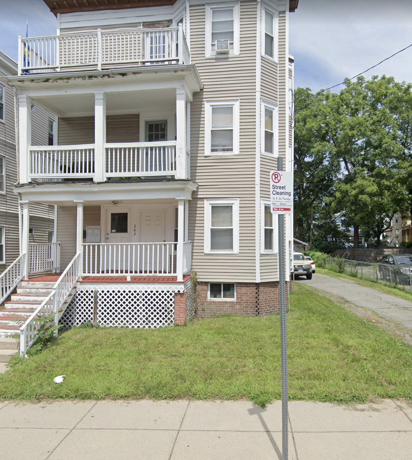 2 bed, 2 bath apartment for rent at 33 39 Ward Unit 5, South Boston — photo 2 of 2