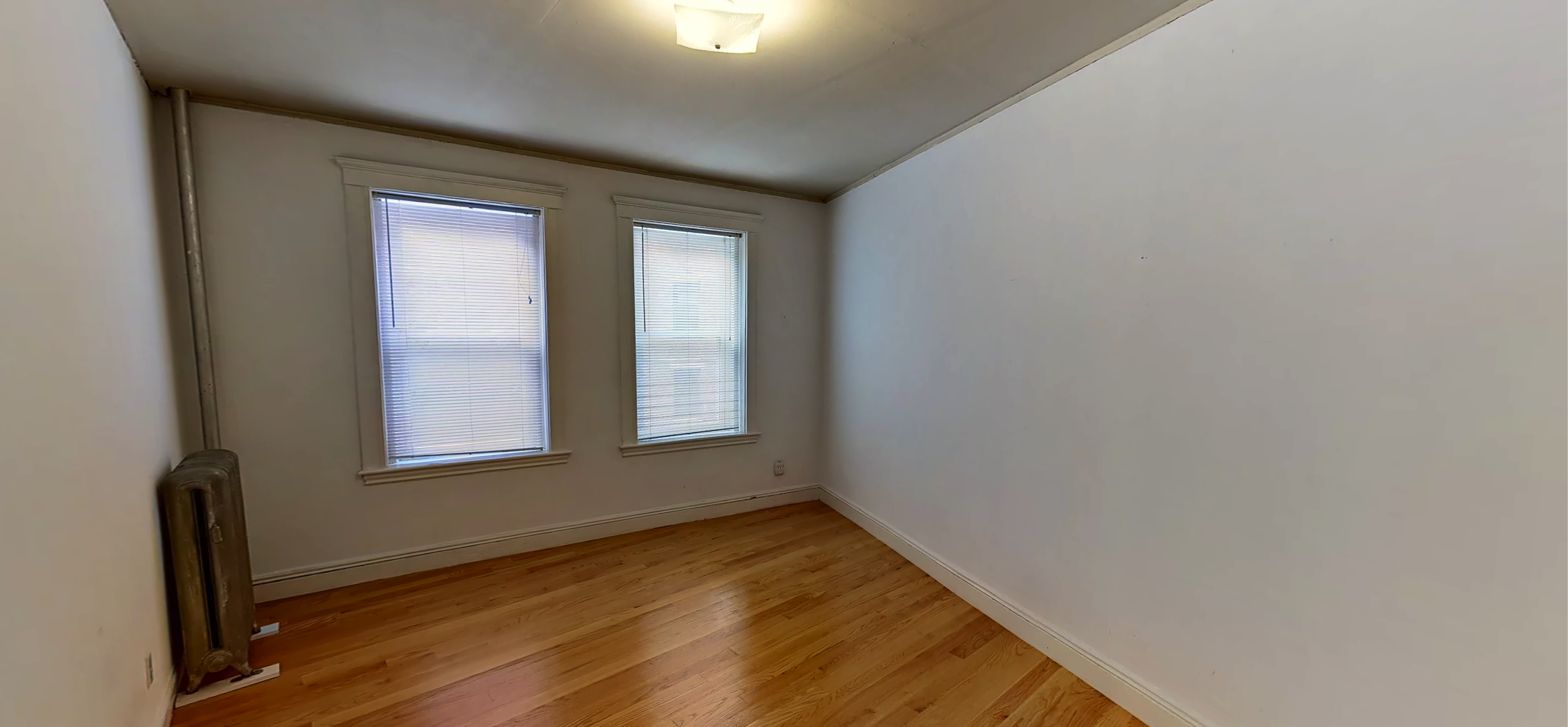 1 split bed, 1 bath apartment for rent at 137 Park Dr Unit 4, Fenway — photo 6 of 8
