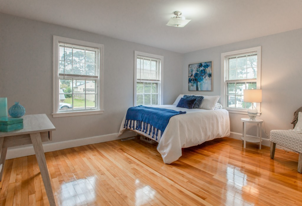 3 bed, 1 bath apartment for rent at 71 Tyler St Unit 1, Hyde Park — photo 3 of 7