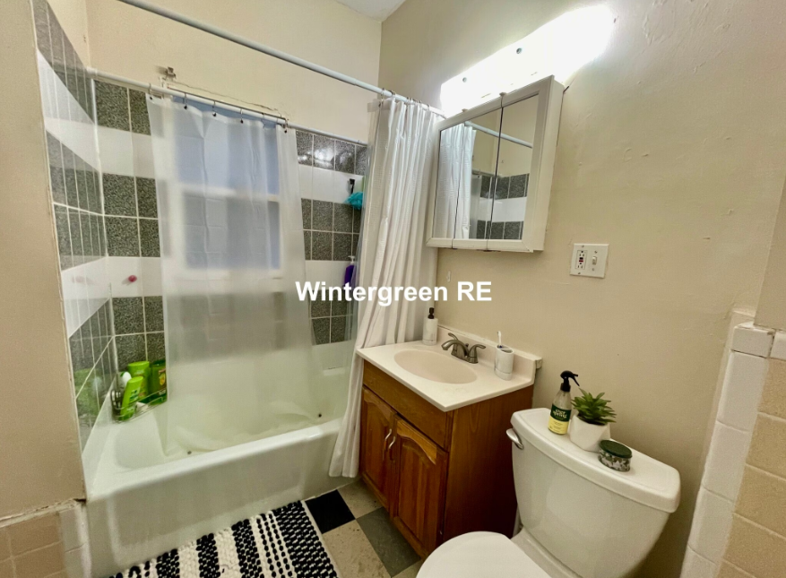 4 bed, 1.5 bath apartment for rent at 21 Bucknam St Unit 2, Mission Hill — photo 5 of 7