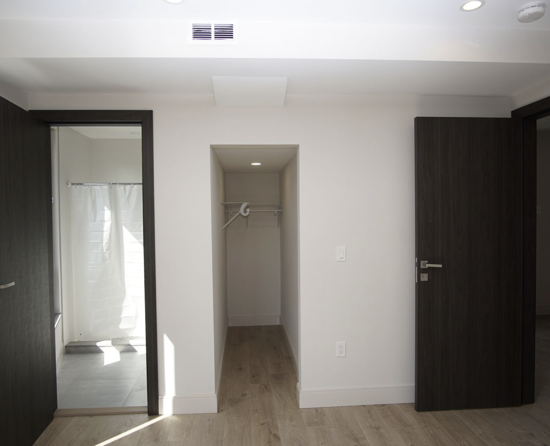 4 bed, 3 bath apartment for rent at 2 Roseclair St Unit 2, Dorchester — photo 3 of 5
