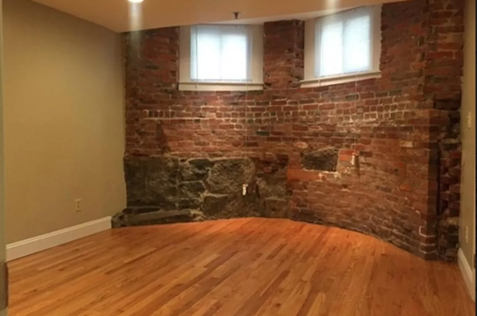 2 bed, 1 bath apartment for rent at 11 Blackwood St Unit A, Back Bay — photo 2 of 9