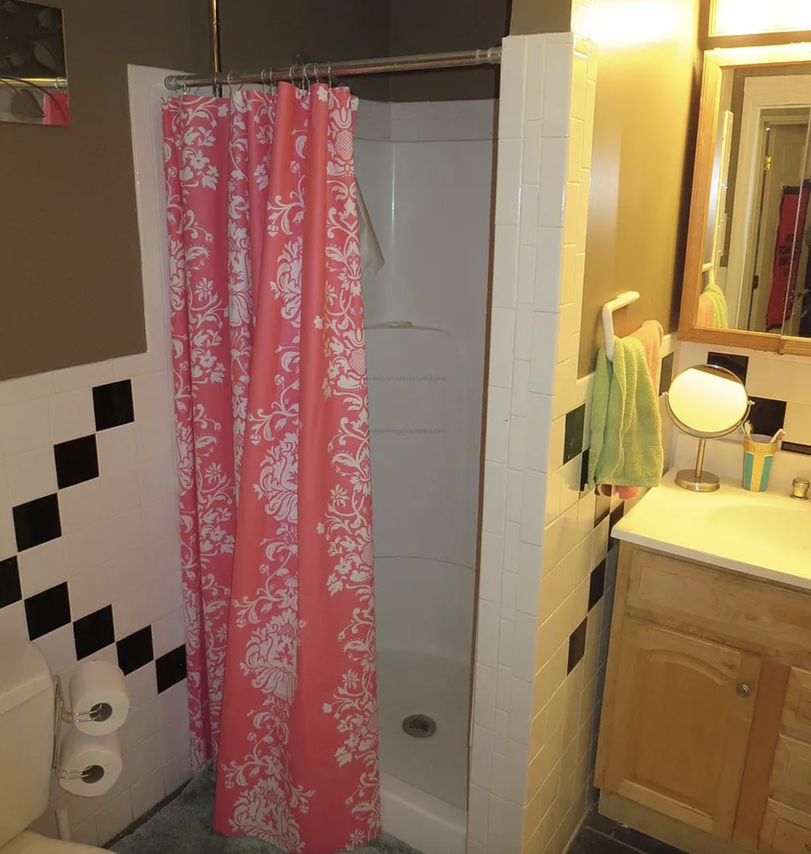 3 bed, 1 bath apartment for rent at 18 Greylock Rd Unit B, Brighton — photo 7 of 7