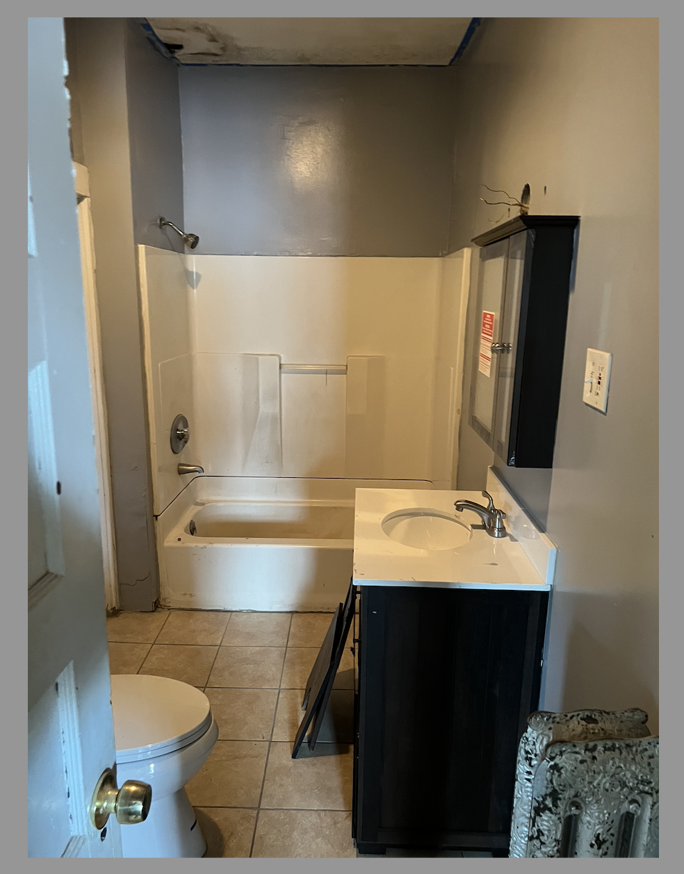 2.5 bed, 1 bath apartment for rent at 119 Nilsson St Unit 2, Brockton — photo 6 of 8
