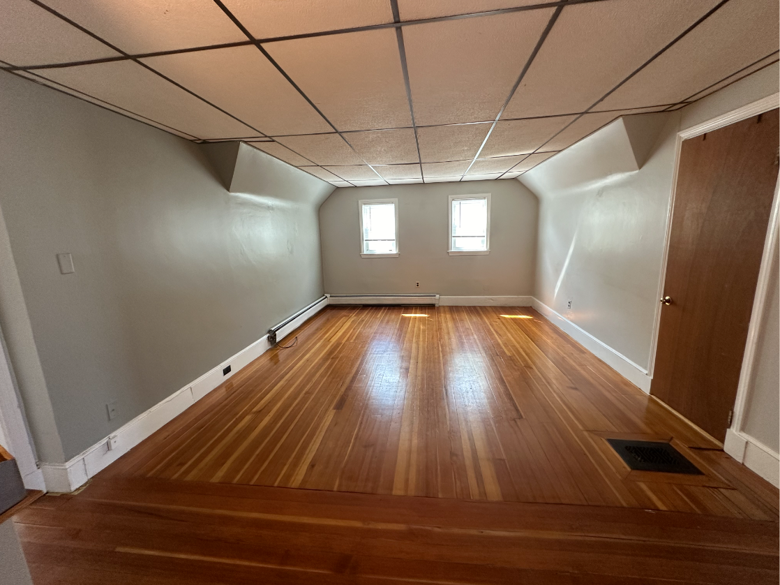 1 bed, 1 bath apartment for rent at 79 Lowden Ave Unit 3, Powder House Square — photo 4 of 9