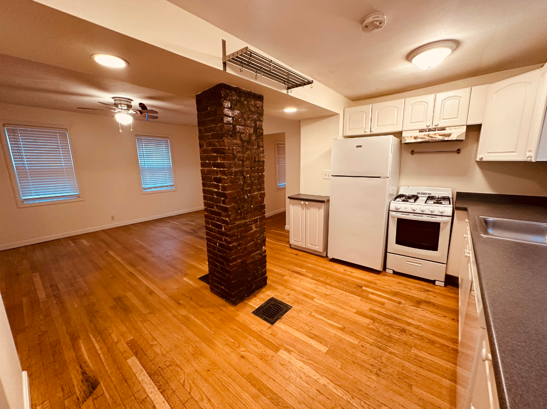 8 Alberta Ter, North Cambridge