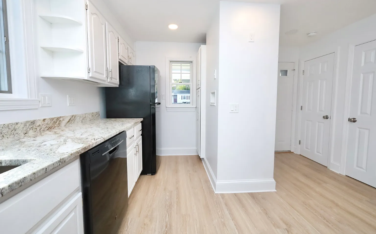 2 bed, 1 bath apartment for rent at 16 Orchard St Unit 1, Medford — photo 4 of 18