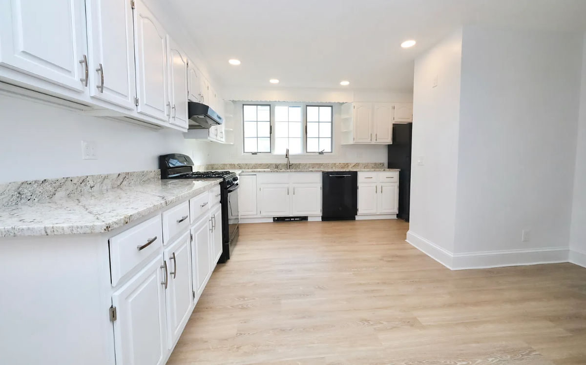 2 bed, 1 bath apartment for rent at 16 Orchard St Unit 1, Medford — photo 5 of 18