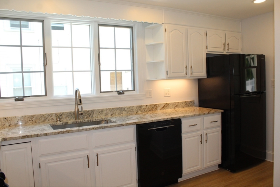 2 bed, 1 bath apartment for rent at 16 Orchard St Unit 1, Medford — photo 3 of 18