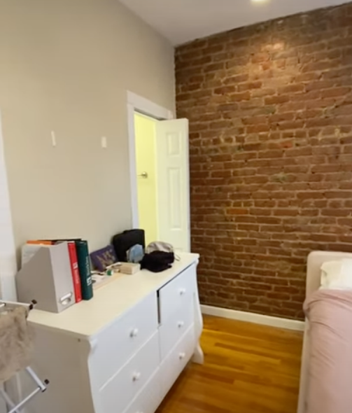 65 Burbank St, Fenway