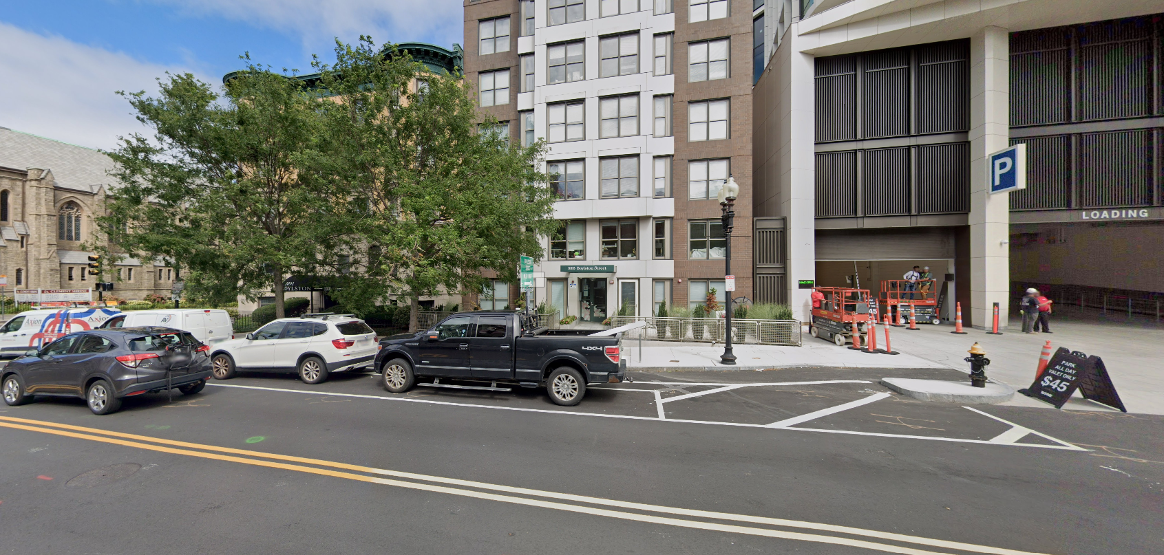 1085 Boylston St, Fenway