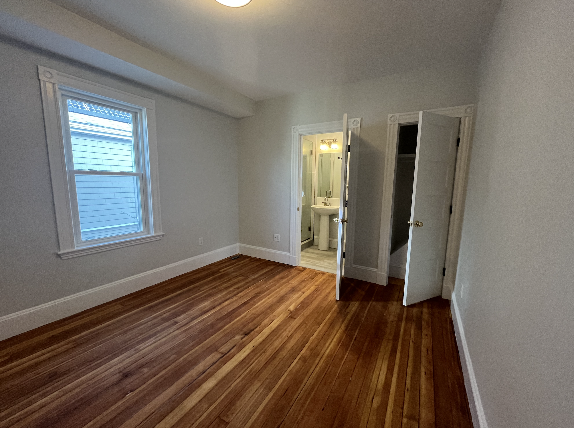 89 Bromfield Rd, Tufts